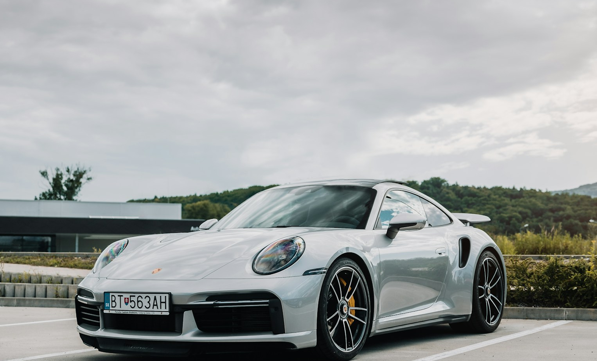 Porsche GT2 RS Action